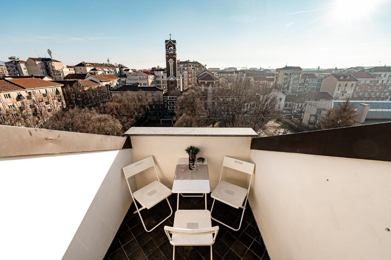 トリノStagabin La Mansarda Panoramica Un Rifugio Di Eleganza E Tranquillitaアパートメント エクステリア 写真